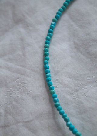 Agate Gemstone Necklace in Turquoise