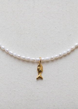 Zargana Gemstone Necklace in Freshwater Pearl