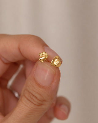 Heart Stud Earrings 14K Yellow Gold