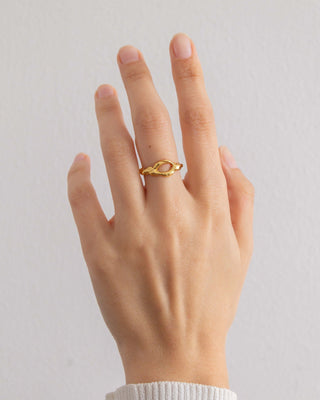 Float Ring Solid Gold